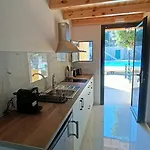 Apartament Aphrodite & Pool