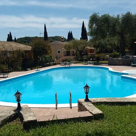 Апартаменты Aphrodite & Pool Палеокастрица