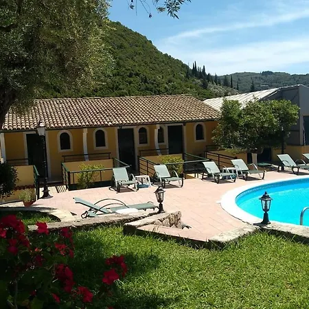 Апартаменты Aphrodite & Pool Палеокастрица