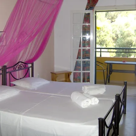 Aphrodite Studios&pool Apartamento